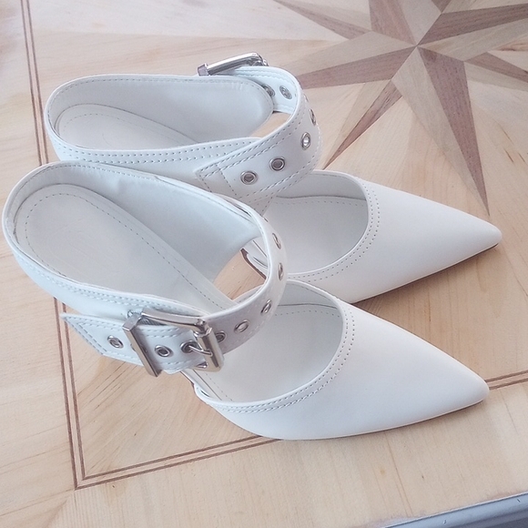Shoes - Elegant White Women's Shoes